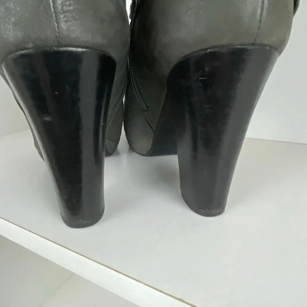 Mint Velvet Leather Grommet Accent Ankle Boots 39 Gray